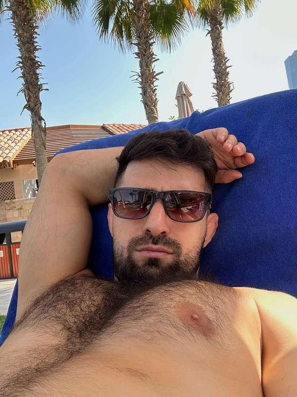 Getting some tan ☀️

#beach #aesthetic #dubai #beachvibes #beachlife #hairylegs #hairychest #daddy #handsome #beauty #guapo #malemodel #mensfashion
