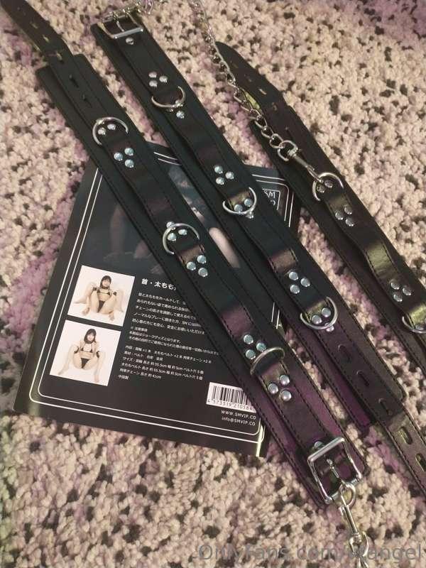 Got a new thing to play with in the mail today~
Cant wait to..