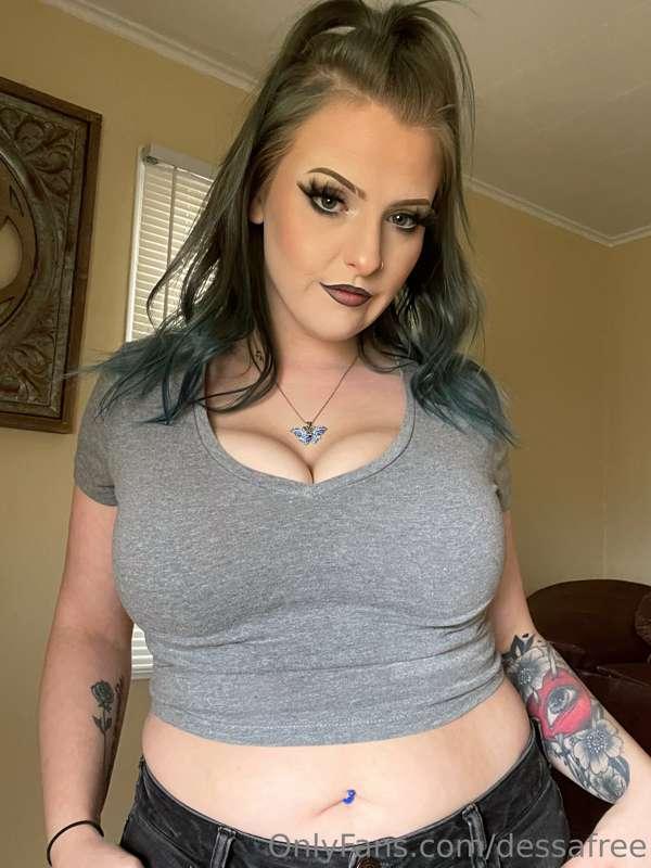 Happy Saturday! Unlock to see my tits