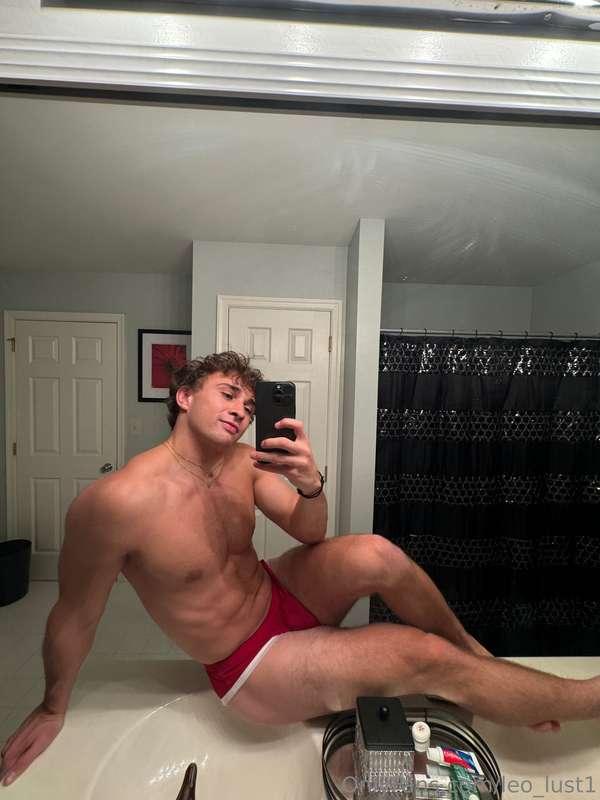 leo_lust1 image #1