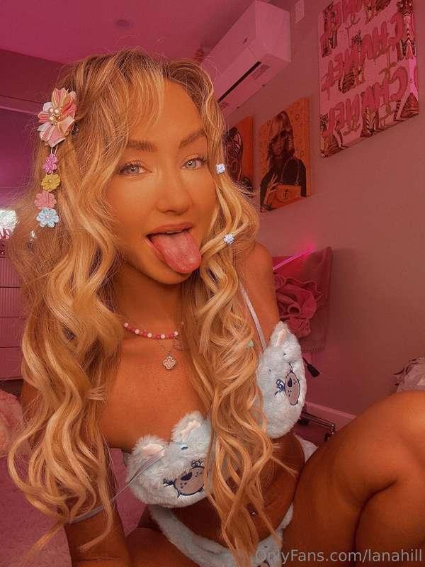 sweet face, nasty tongue 🤭