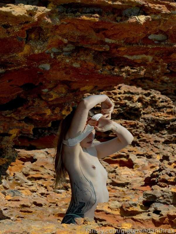 glitterandanthrax image #7