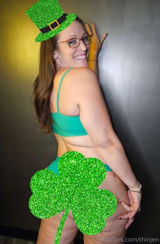 You're in LUCK 🍀
Fresh green set for St Patrick's Day and I ..