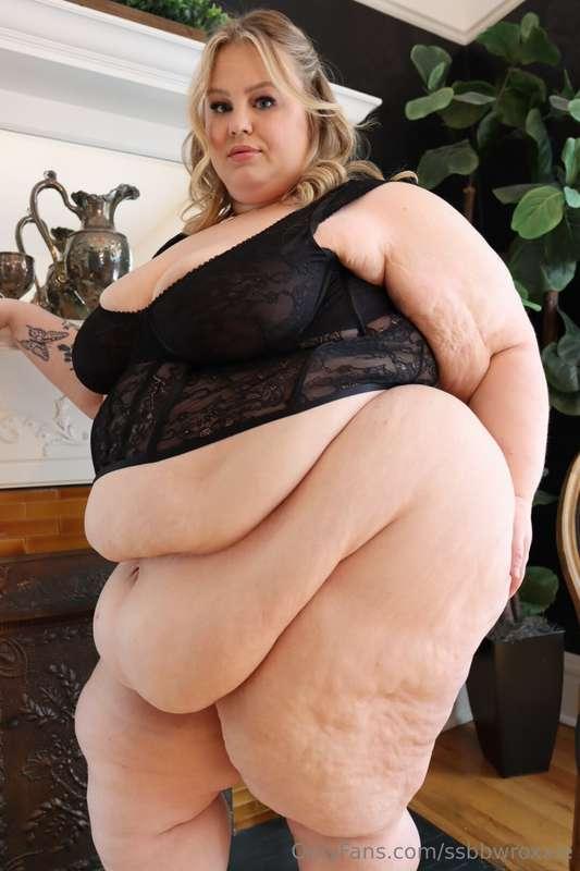 I love wrapping my big belly up in sexy lingerie, like the s..