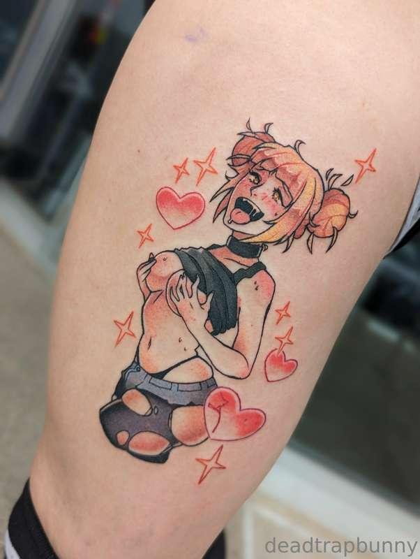 My new thigh tattoo 🤩 think I should do some poses like this..