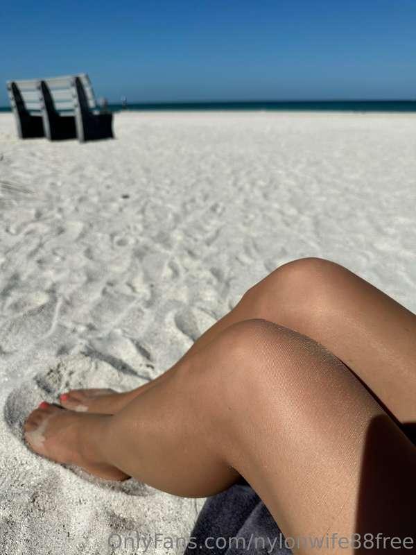 nylonsandfeet image #14