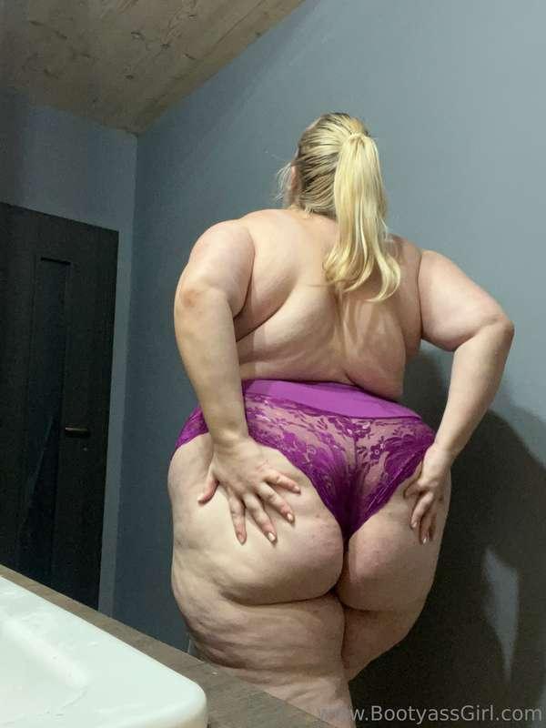 bootyassgirl image #2