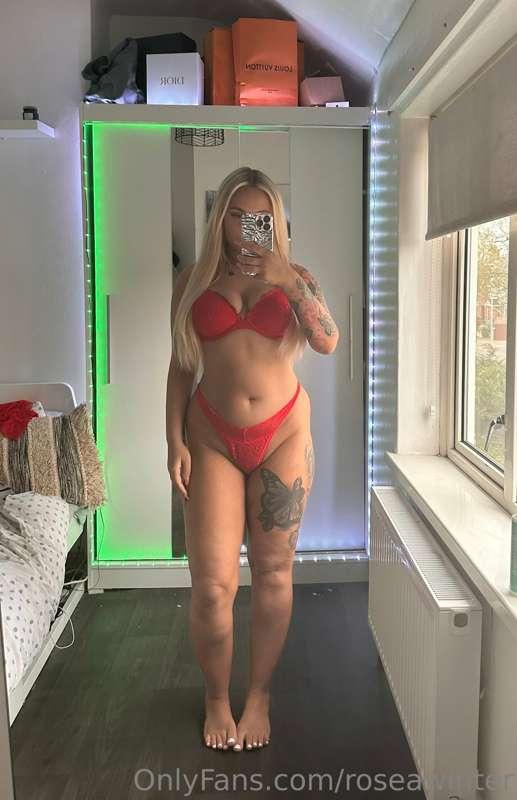 70% off my VIP X rated page 😈 @ROSEANGELAP