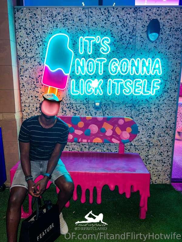 My favorite thing to lick… 😈👅😍