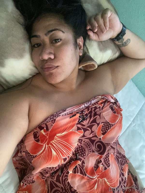 This how i look as an island girl in 80degree hot weather an..