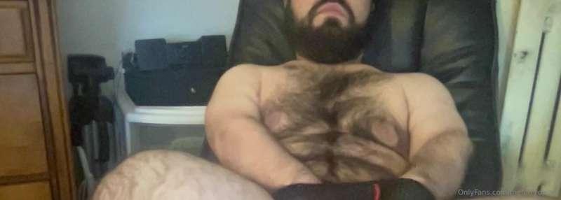 Want to watch a hairy little bear cum? Video just posted!