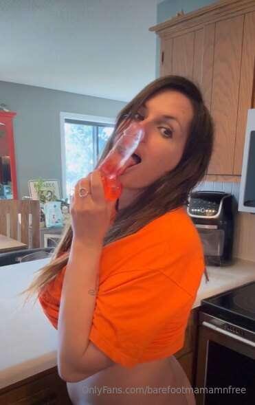 Just a part of my naughty morning routine.😈 Are you curious ..