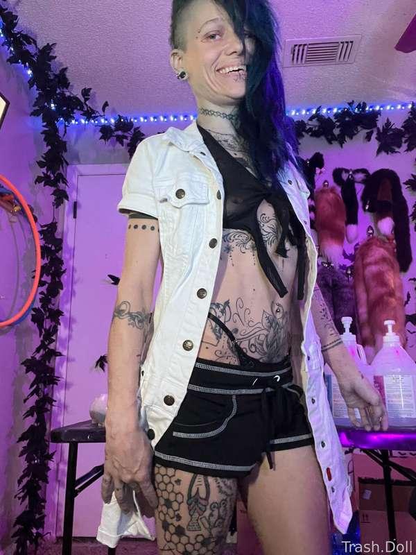 trashdoll image #0