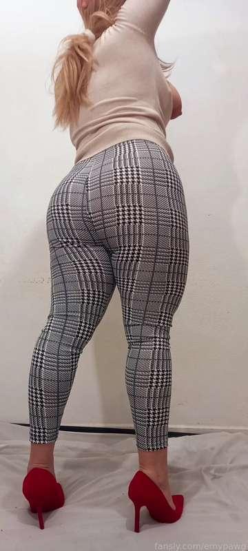 emypawg image #3