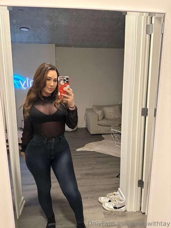 Hey baby, rate my outfit from 1 to 10💋