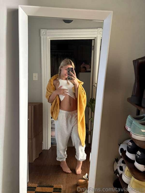 Come get cozy with me. ☺️