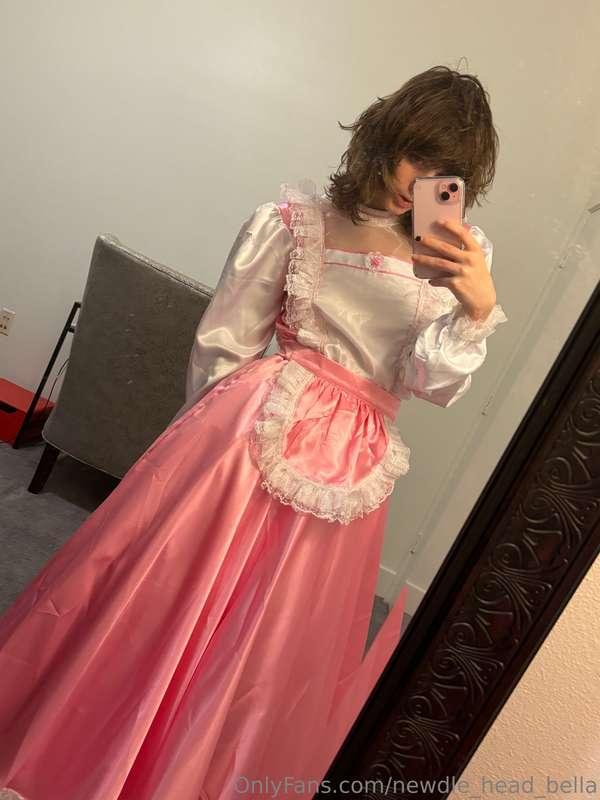 new dress, it’s padlocked onto me for a few hours 😵‍💫