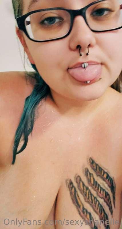 sexyshanelle image #0