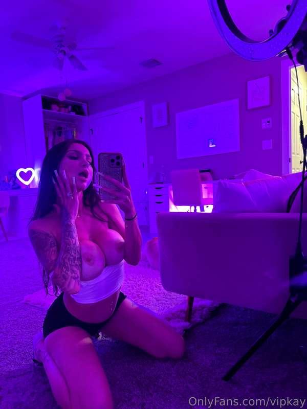 I think it’s about time to drop another twerk video 👀 agreed..