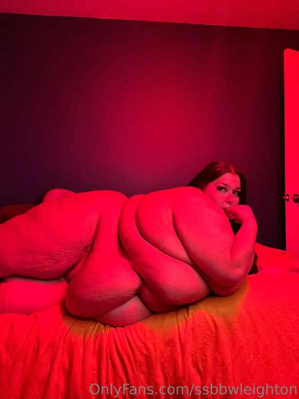 ssbbwleighton image #0