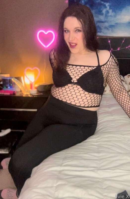 evie_x image #1
