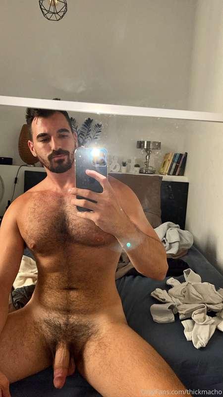 Messy bed 😉