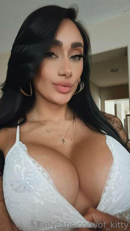 Hi from me...and the girls ;) 🍒
