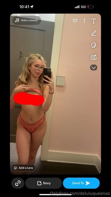 watch me in the changing room at the mall 😘 check out recent