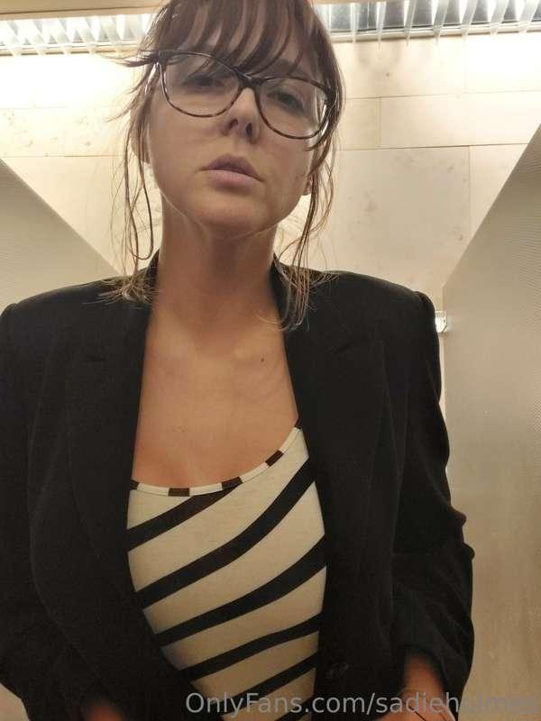 Ready for your new secretary? 🤪
