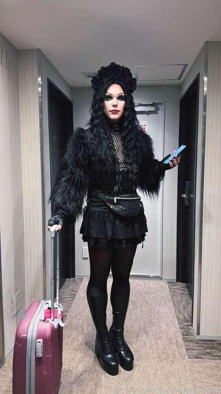 And so the previously promised interesting news. Madame Lydia and I are in Tokyo. Madame flew to Japan on a business trip and took me with her. I am delighted and happy, details will follow soon.🎌❤️
#crossdresser #sissy #femboy #trans #sissymaid #mistress