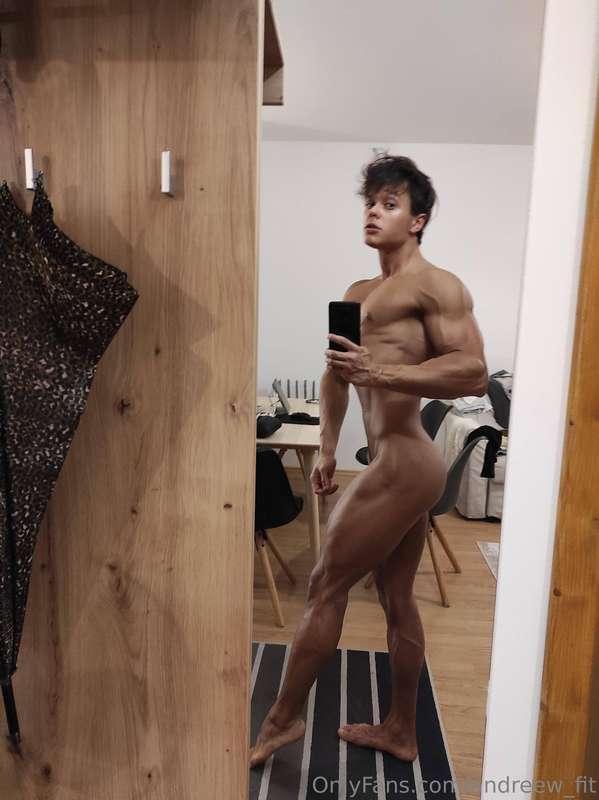 Hello guys😏