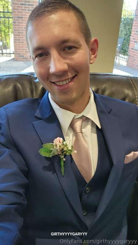 A few pics of me in a tux from a wedding in colorado i was i..