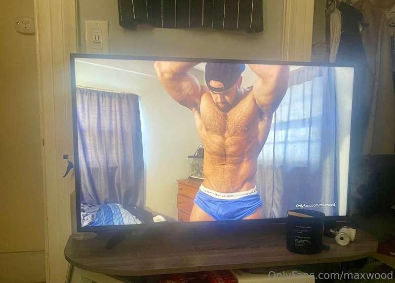 I like to watch myself too 😉