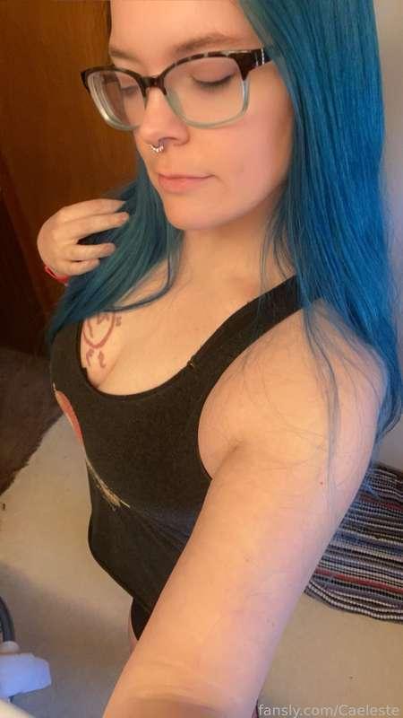Going to be heading back home Wednesday but gonna have some stuff scheduled. #selfies #workout #lactation #lactating #hucow #hugetits #naturaltits