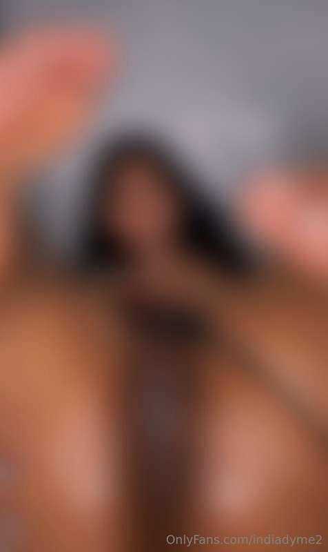 im in a fuck it mood tn daddy 😈 i wanna show u my pussy lips..