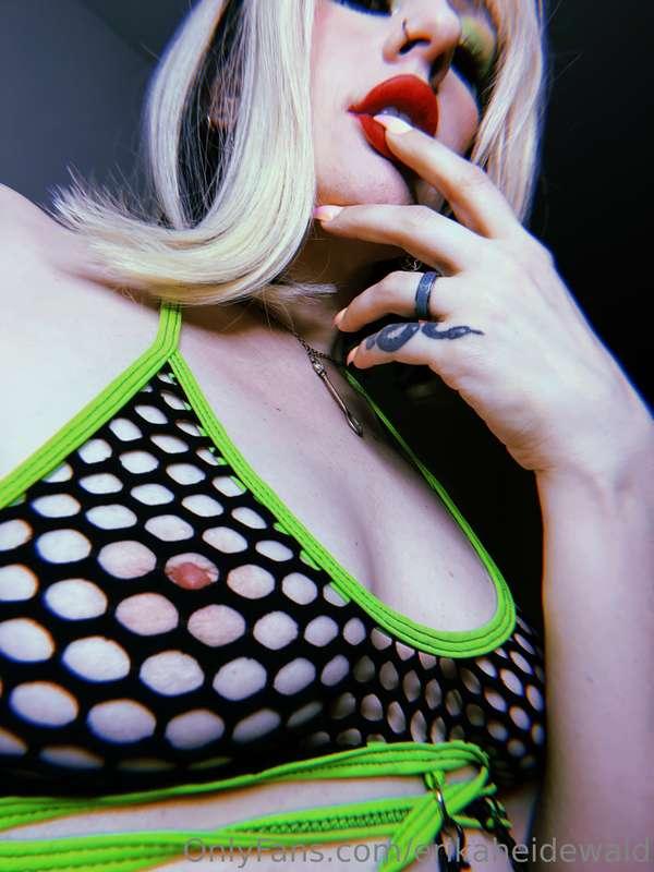 wardrobe malfunction