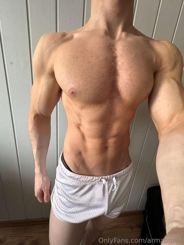 armzbro97 image #4