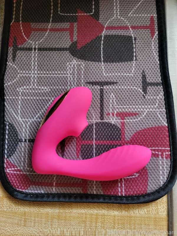 Left for a bit and came back to find this, looks like my gir..