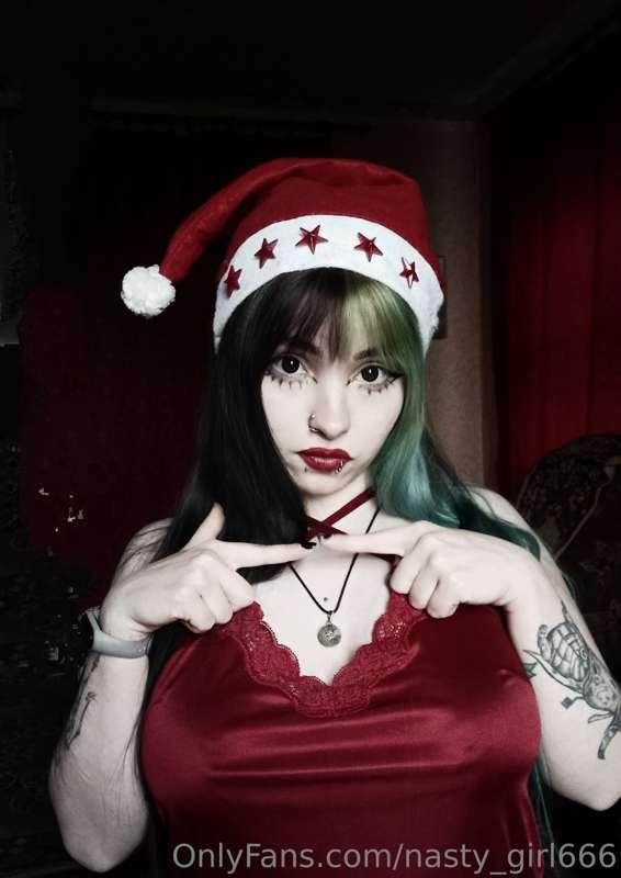 START🎄🎉NEW YEAR'S LOTTERY 🎉🎄

1st place three-minute hot vid..