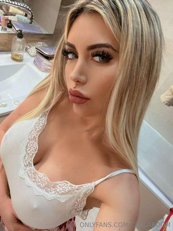 Hey baby, are you in the mood for a really hot video call.....