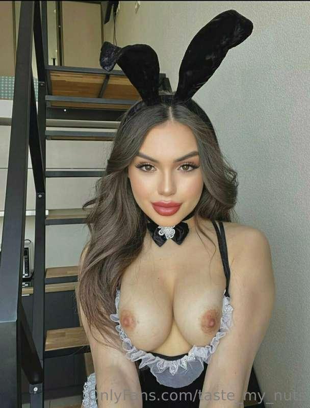 GORGEOUS CUTIE @vivi_torn IS REAL NAUGHTY HOME SLUT😈 

SHE I..