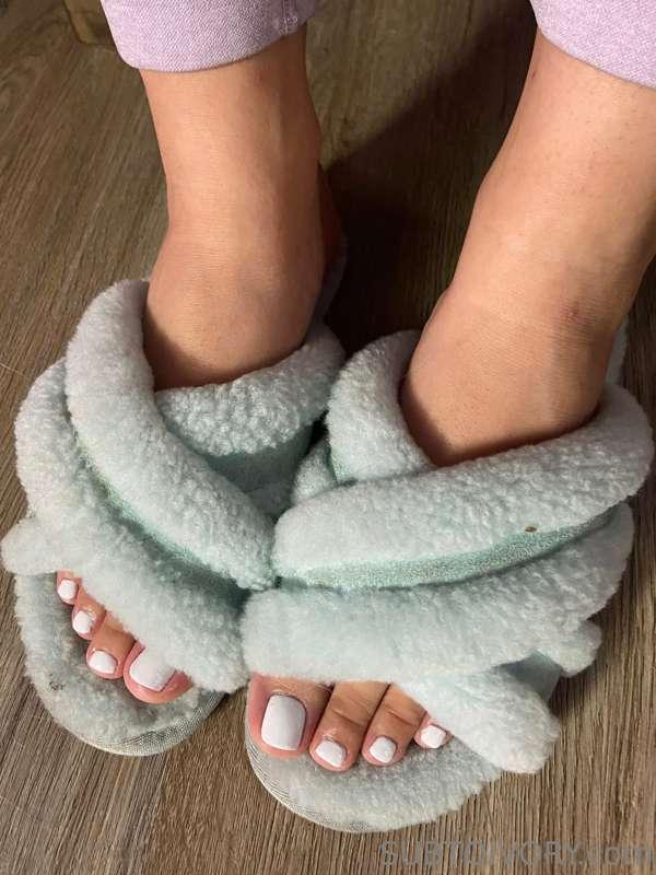 White pedi, oily toes, smelly slippers