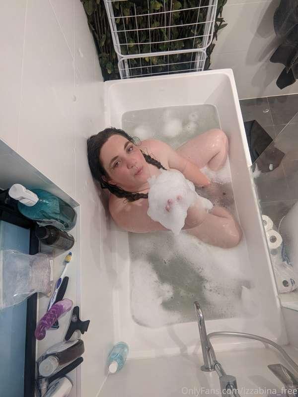 Watch me have a bath!!!!
Unlock part 1 of 3 for a fun filled..