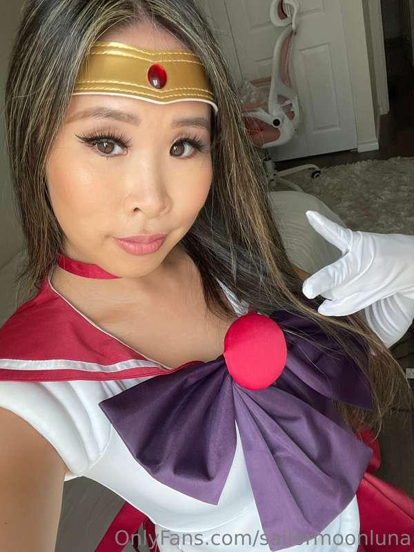 Dressed up as Sailor Mars for a Anime convention event❤️‍🔥💜❤..