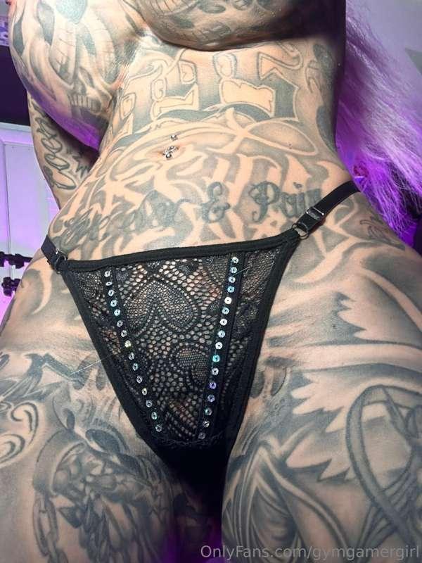 ***Ask about my worn panties 😈😇***
