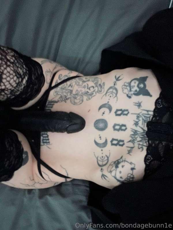 swipe for boobies <3