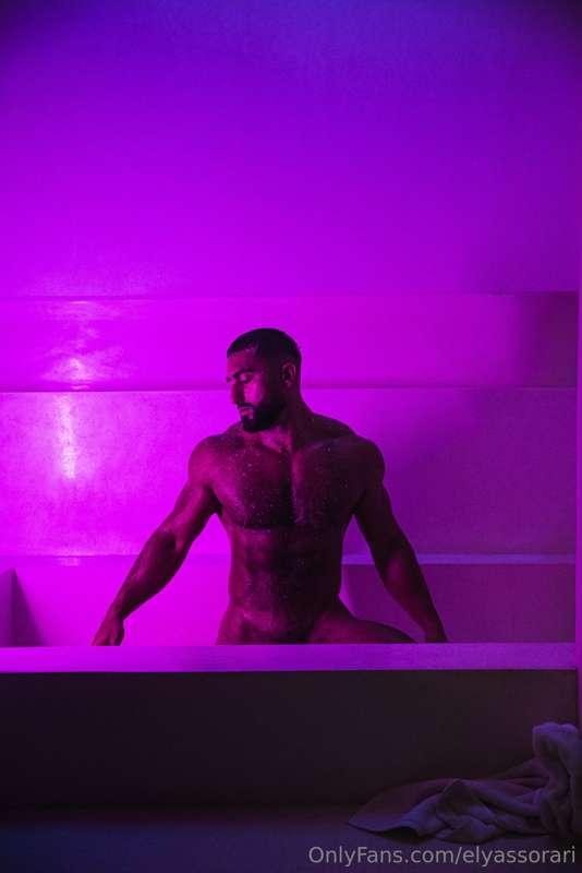 Come take a bath with me sometime