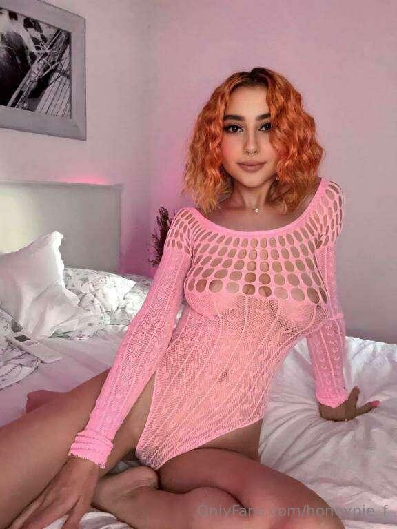 FREE subscription ONLY NOW@liloo_moon

SEXY BAE @liloo_moon ..