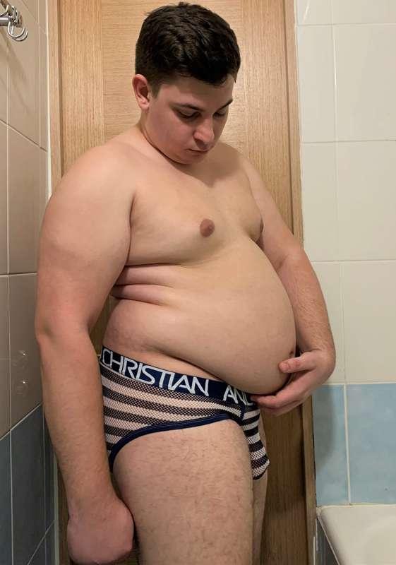 Weight Update in new breathtaking briefs (250+ lbs)