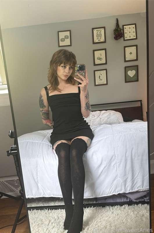 I love flashing my little tits and pink pussy in this tiny dress 

#flash #pussy #smalltits #nipples #fullnude #ass #farts #gfe #sexting #petite